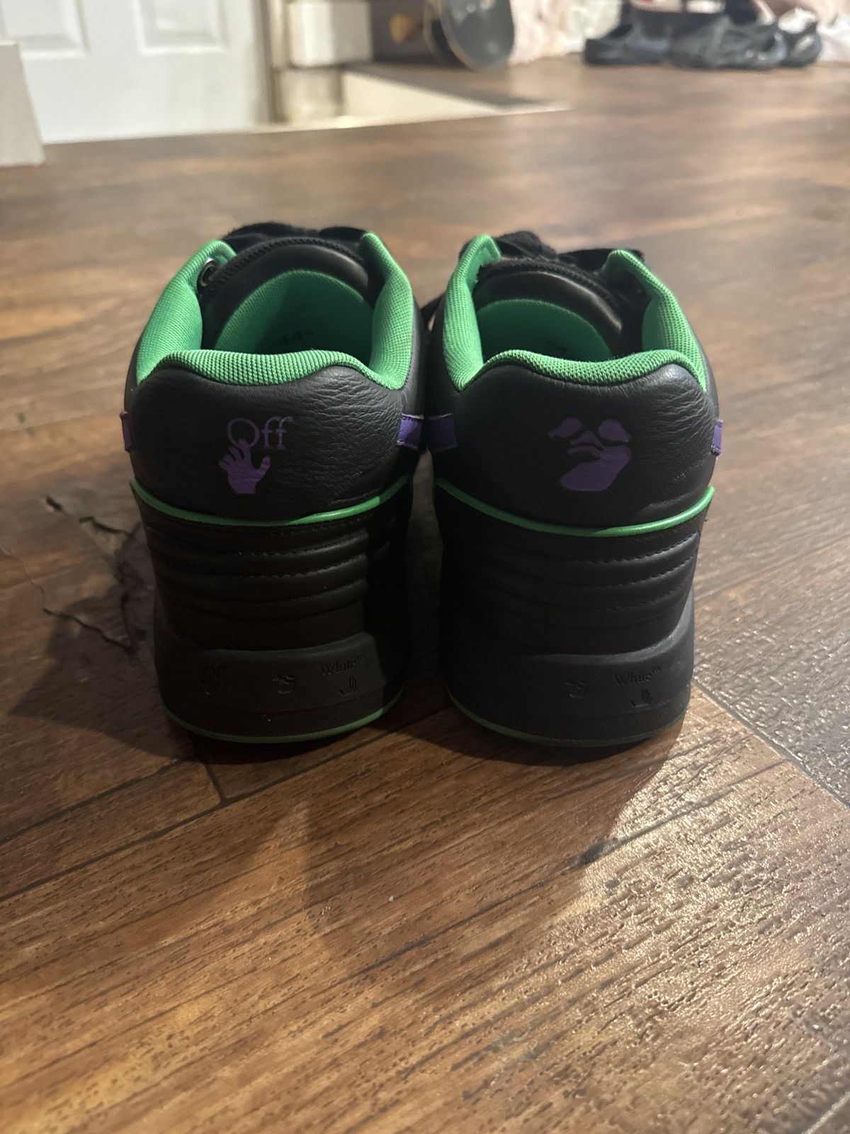 Off-White Off White Out of Office Outlined Low Tops Size US 10.5 / EU 43-44 - 4 Thumbnail