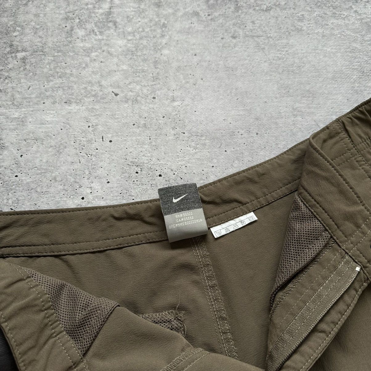 Vintage Mens Nike ACG Cargo Dri-Fit Pants Velvet Brown Size M Size US 32 / EU 48 - 12 Thumbnail