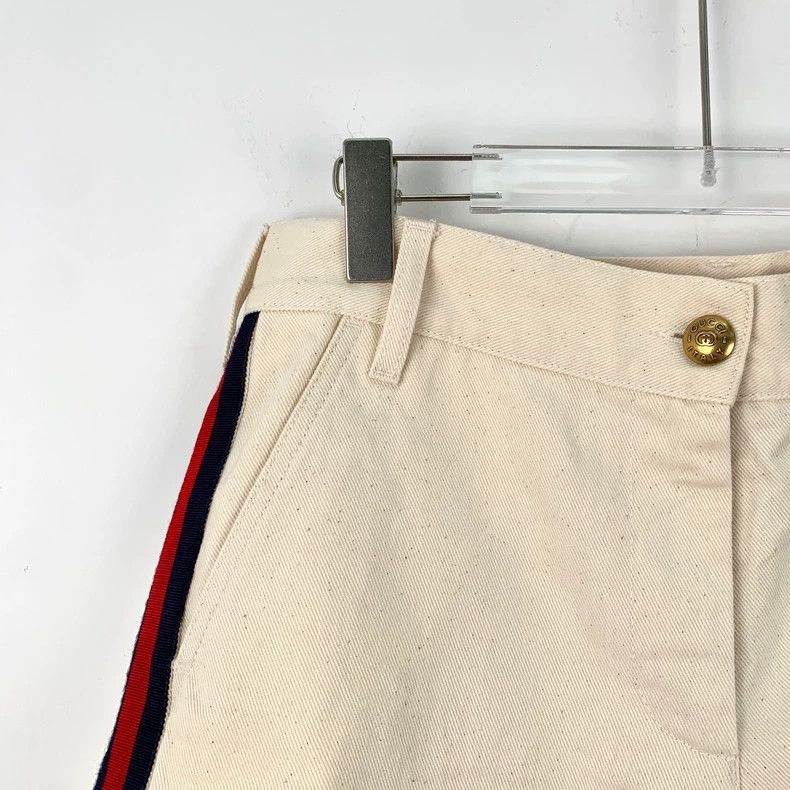 Gucci Gucci Beige side striped cotton casual shorts Size 27" / US 4 / IT 40 - 3 Thumbnail
