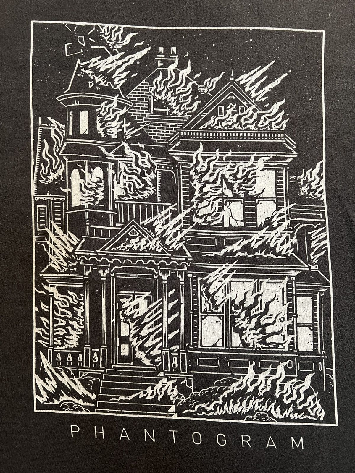 Band Tees hantogram 2016 Tour T Shirt Burning House Band Tee L Size US L / EU 52-54 / 3 - 2 Thumbnail