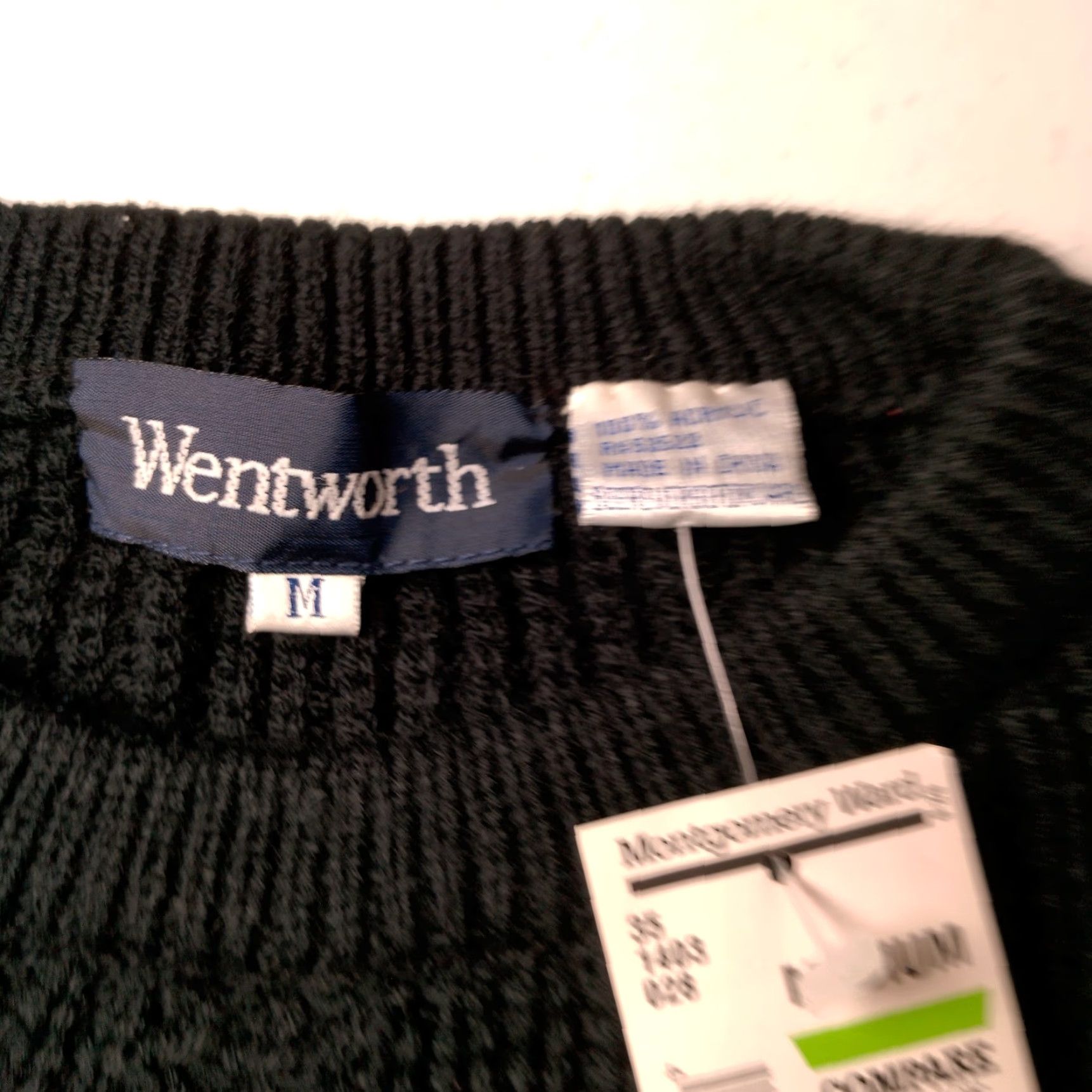 Vintage VINTAGE Wentworth Sweater Adult Medium Black Crew Neck 90s Retro Mens Size US M / EU 48-50 / 2 - 3 Thumbnail
