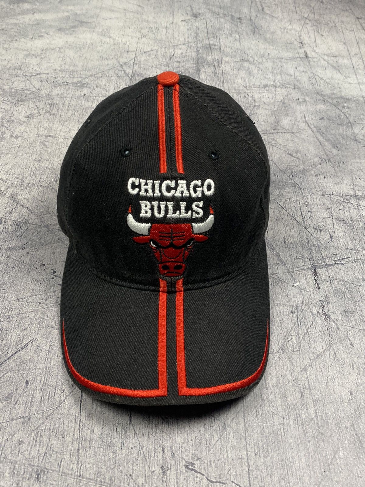 NBA × Vintage Vintage Chicago Bulls NBA Cap Size ONE SIZE - 2 Thumbnail