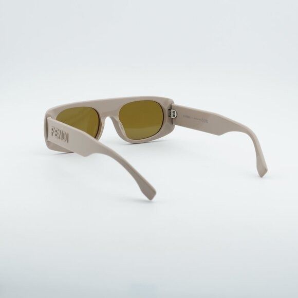 Fendi Fendi FE40169I 45E Sunglasses Shiny Brown Rectangle Frame Size ONE SIZE - 9 Thumbnail