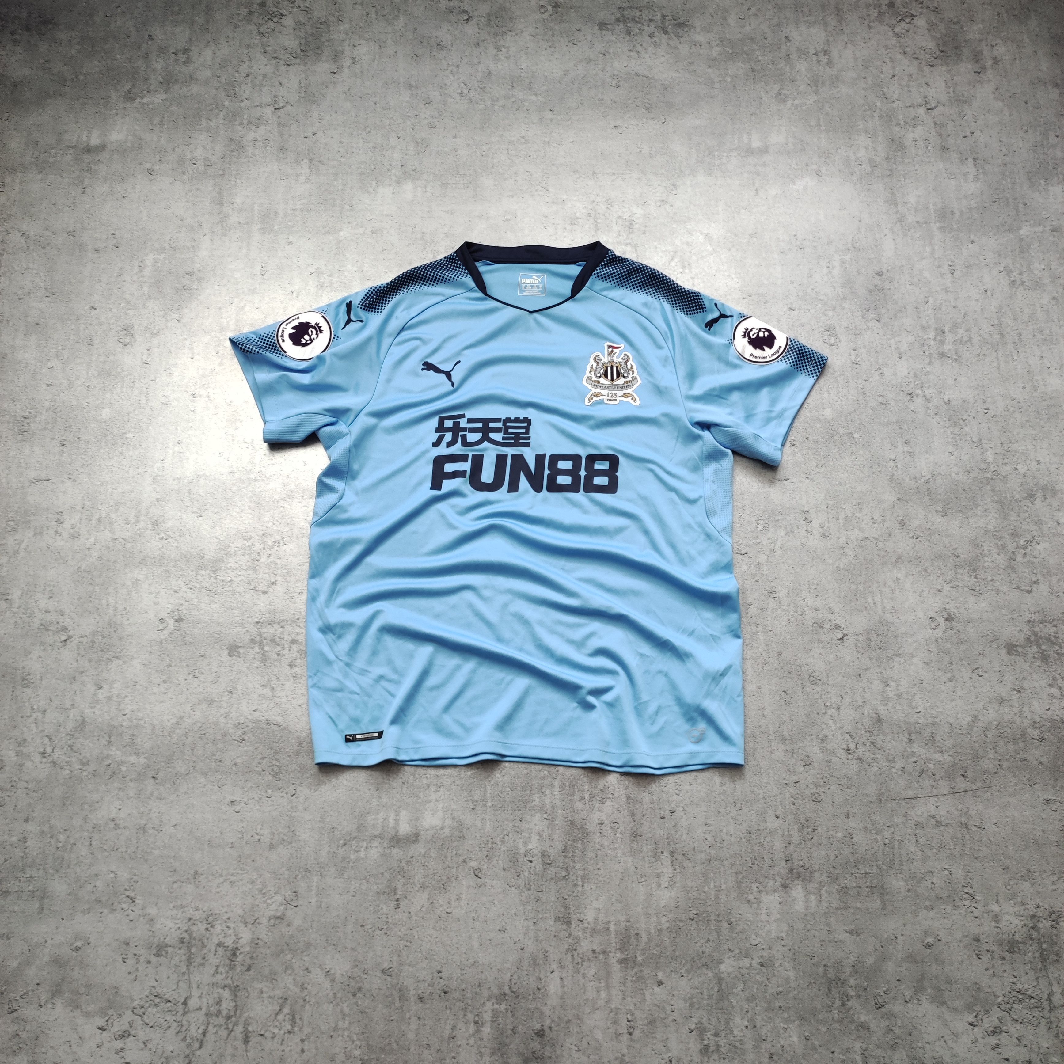 Vintage RARE Newcastle United 17/18 Away Premier League Jersey Size US XL / EU 56 / 4 - 1 Thumbnail