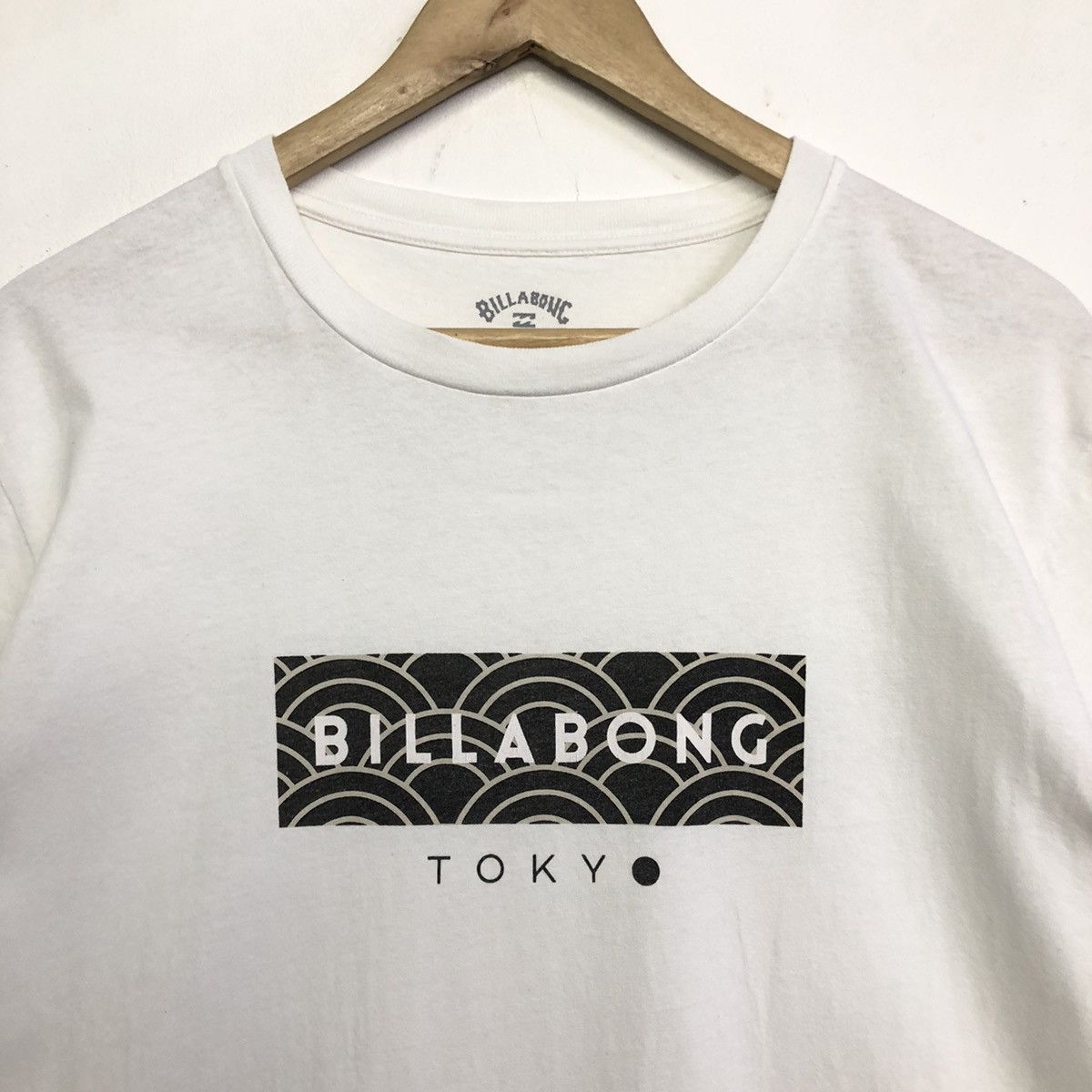 Billabong Billabong Tokyo Box Logo Regular Fit Tshirt Size US L / EU 52-54 / 3 - 3 Thumbnail