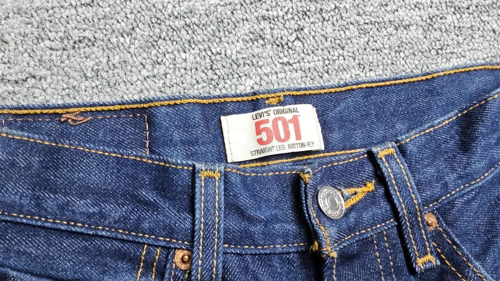 Levi's Levi's 501 Original Fit Dark Wash Jeans W28 L32 Button Fly Size US 28 / EU 44 - 7 Thumbnail