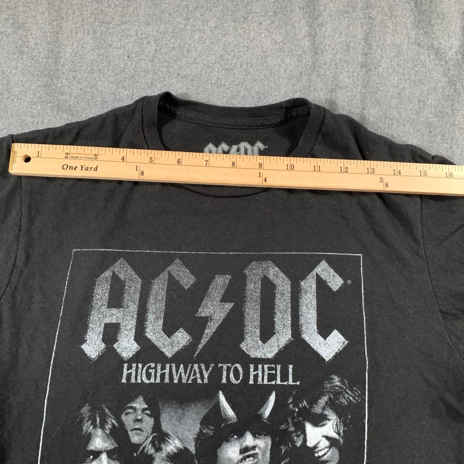 Other AC/DC Highway to Hell Shirt Adult Medium Black Short Sleeve Size US M / EU 48-50 / 2 - 6 Thumbnail