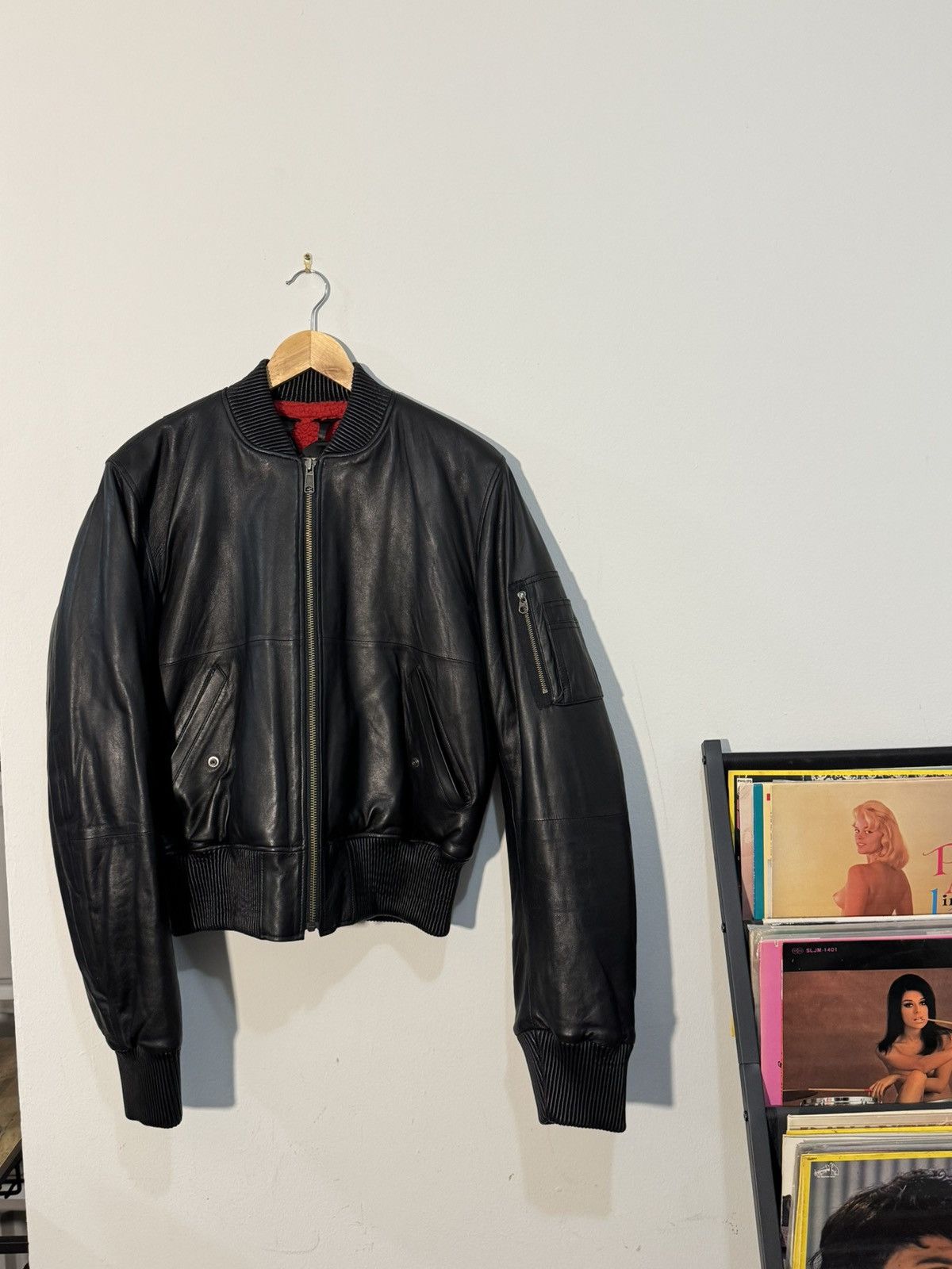 Vlone 2017 Vlone Leather Bomber | Grailed