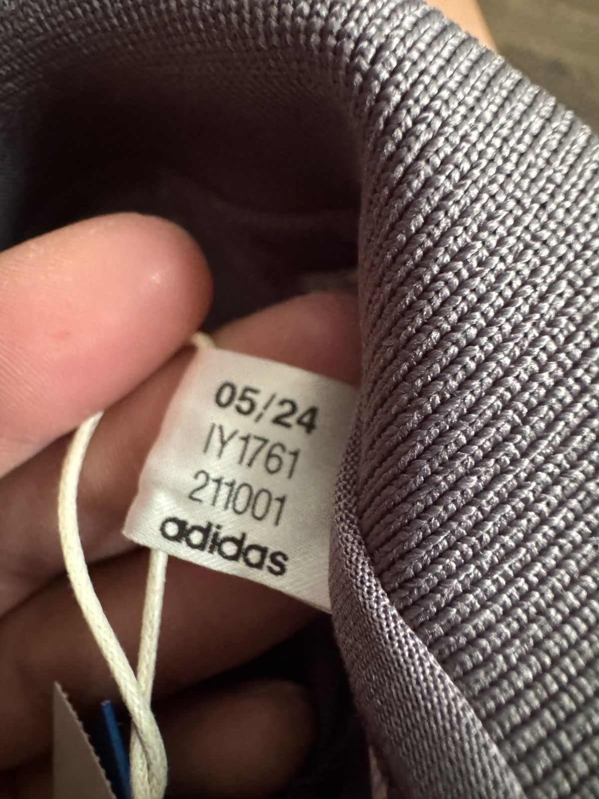 Adidas 24/25 Authentic Real Madrid Third Size US M / EU 48-50 / 2 - 4 Thumbnail