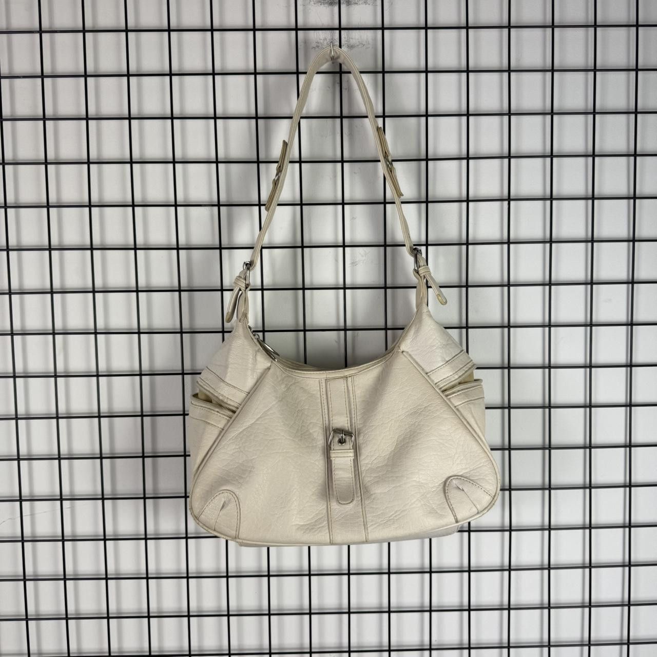 Vintage Beige Leather 2000s Bag Affilaction Vintage Buckle Size ONE SIZE - 1 Thumbnail