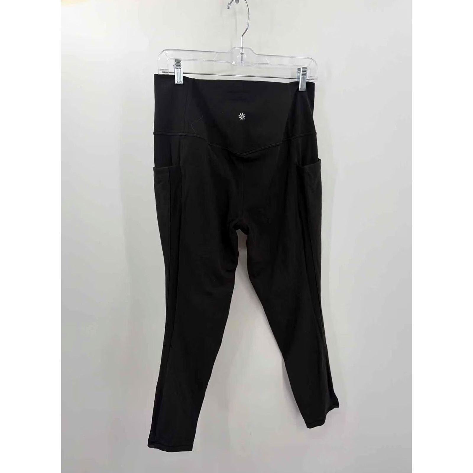 Athleta Athleta Black Large Legging Athletic Pants Size 36" / US 14 / IT 50 - 2 Thumbnail