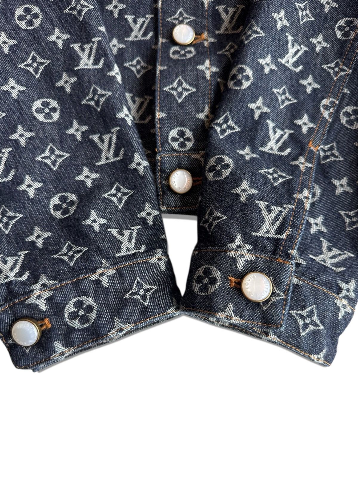 Louis Vuitton Louis Vuitton X Pharrell Williams 50 Monogram Denim Jacket Size US M / EU 48-50 / 2 - 3 Thumbnail