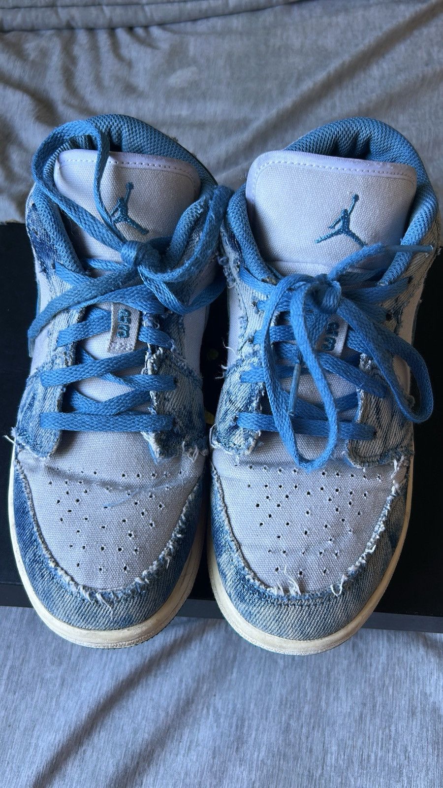 Jordan Brand Air Jordan 1 Low GS 'Washed Denim' Size US 4 / IT 34 - 4 Thumbnail