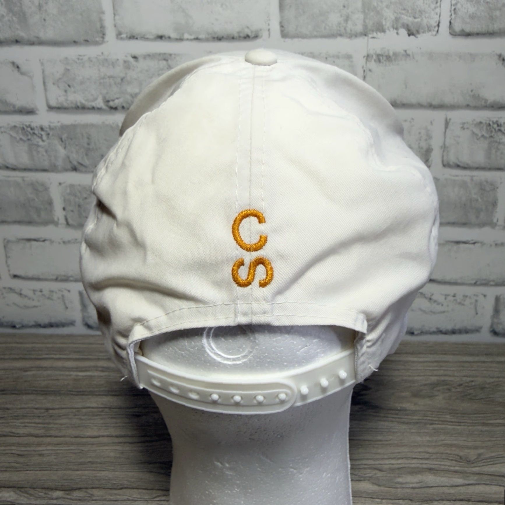 Vintage VINTAGE Calgary Stampede White Adjustable Cap Baseball Hat Men One Size White Cowboy Western Stampede Calgary Exhibition & Stampede Cap Mens Size ONE SIZE - 2 Thumbnail