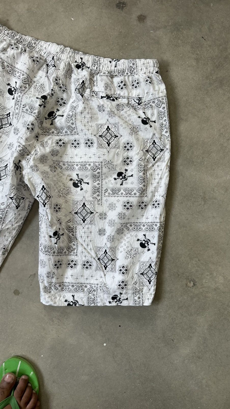 Vintage VINTAGE BANDANA SKULL SHORT PANT Size US 40 / EU 56 - 7 Thumbnail