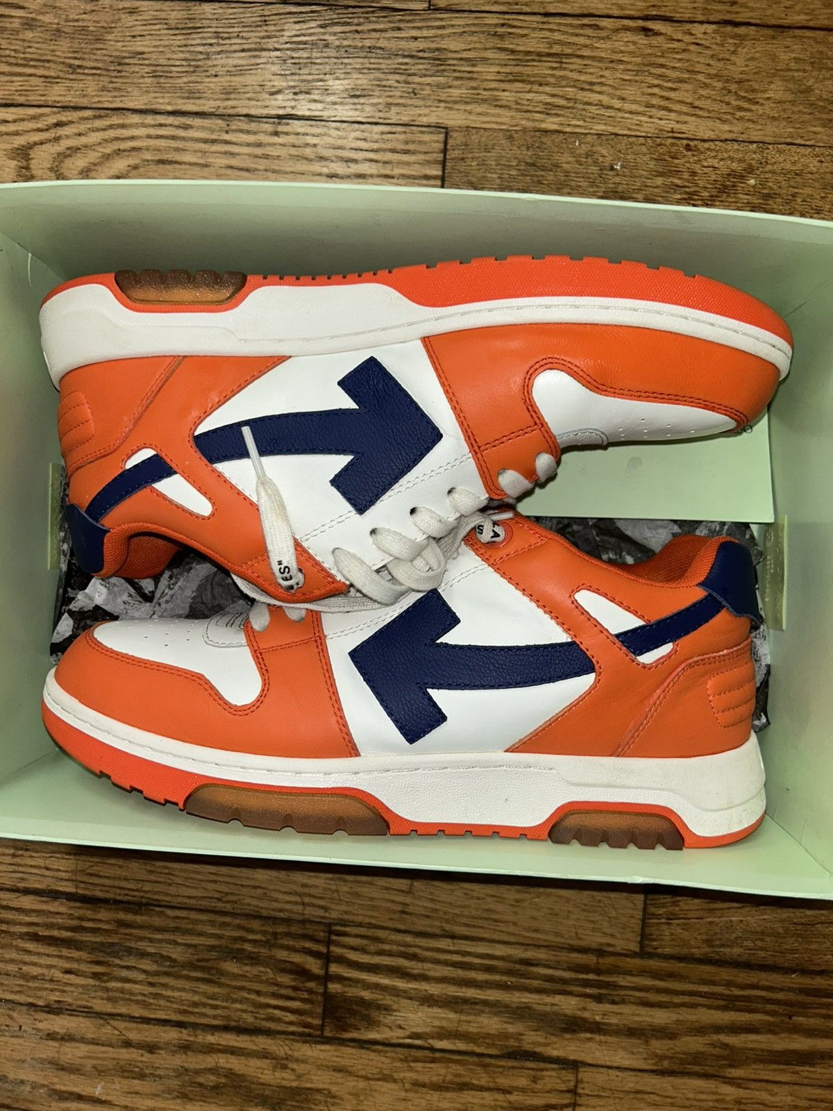Off-White Off-White Out of Office Size US 10 / EU 43 - 1 Thumbnail