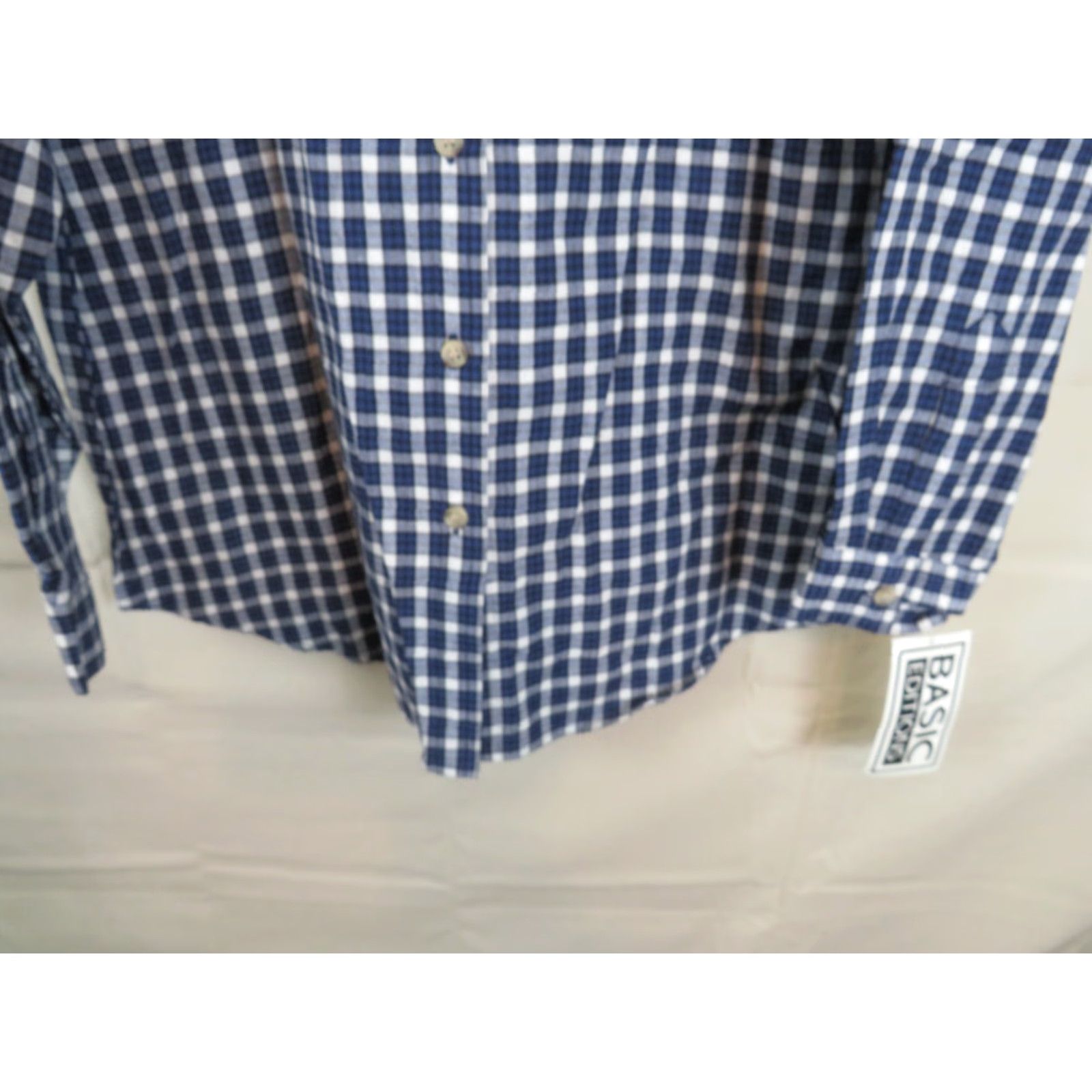 Basic Editions NWT Basic Edition Plaid Button-Down Shirt M Women's Multicolor Collared Long Sleeve Regular Size M Men/Women? Size M / US 6-8 / IT 42-44 - 2 Thumbnail