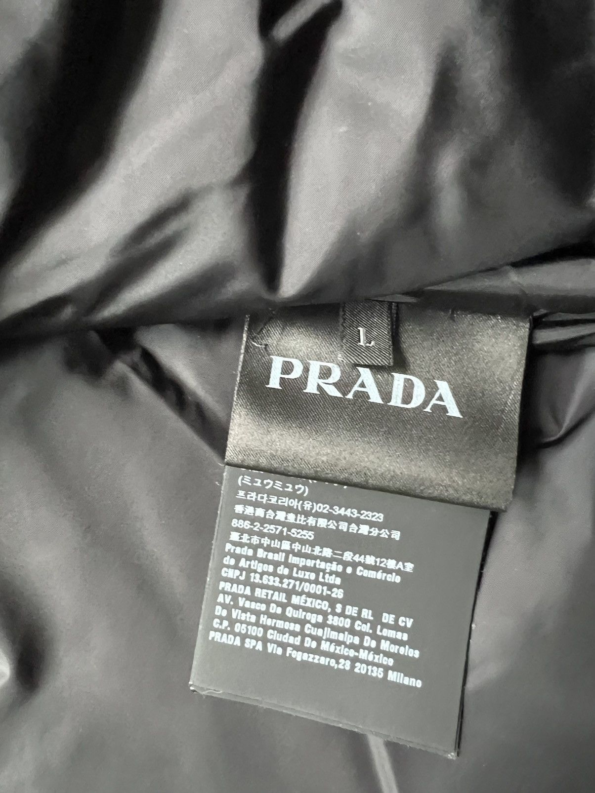 Prada Impossible True Love Padded Nylon Shirt Fall 2018 Size US L / EU 52-54 / 3 - 9 Thumbnail