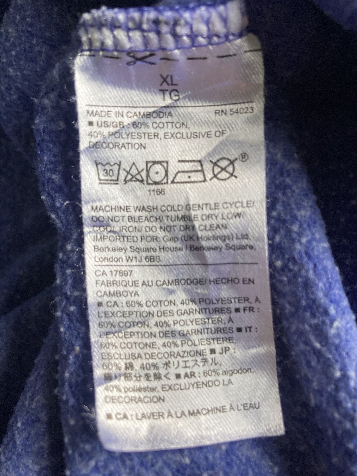 Vintage Y2K Gap Sweatshirt Hoodies Size US XL / EU 56 / 4 - 6 Thumbnail