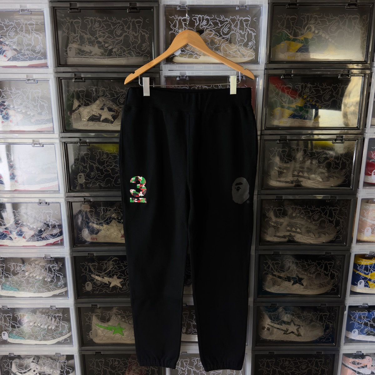 Bape Bape 3rd Anniversary Dubai Pants 2022 Size US 34 / EU 50 - 3 Thumbnail