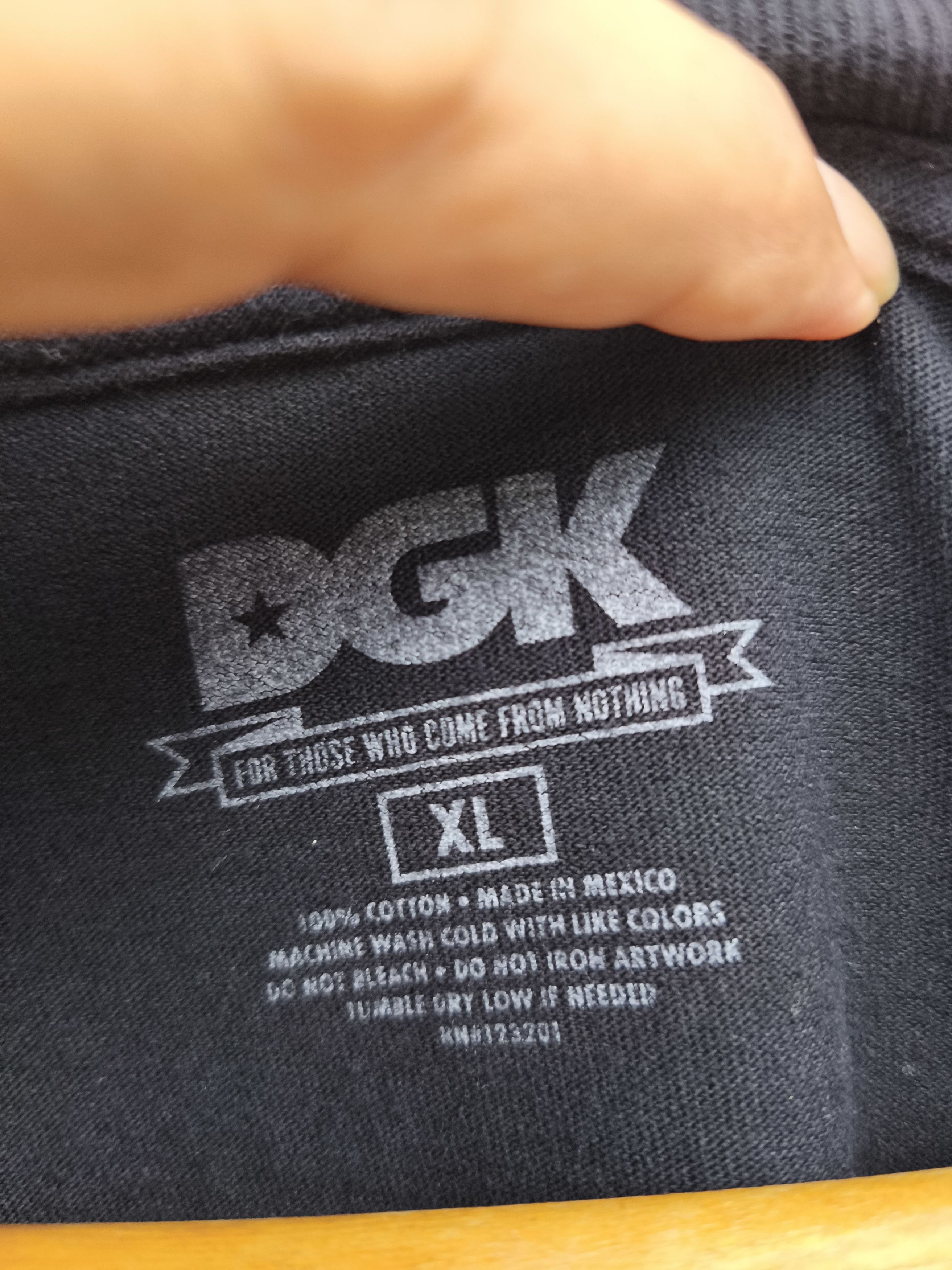 DGK Pablo Escobar Drug Dealer tees Size US L / EU 52-54 / 3 - 5 Thumbnail