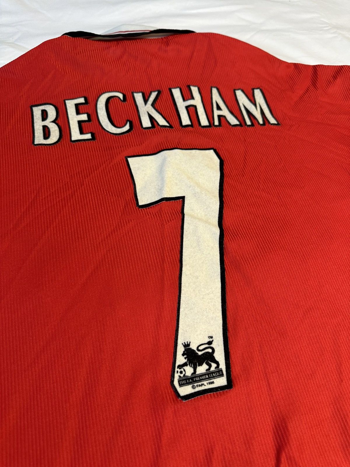 Umbro VERY RARE Beckham Vintage Manchester United jersey 1998 home Size US M / EU 48-50 / 2 - 9 Thumbnail