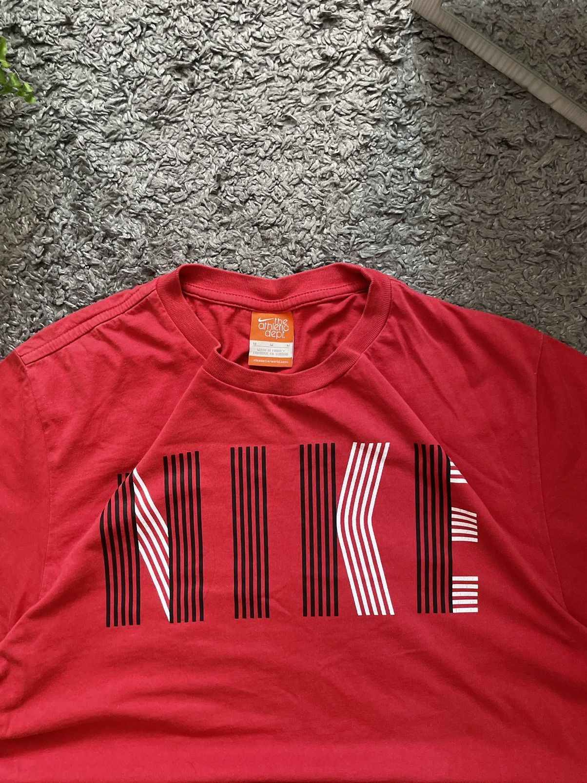 Nike × Vintage 00s Nike Vintage T-Shirt Streetwear Big Logo Y2k Swoosh Rare Size US M / EU 48-50 / 2 - 8 Thumbnail