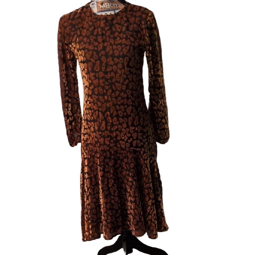 Other Belladonna Cheetah Velour Midi Long Sleeve Dress Size Small Size S / US 4 / IT 40 - 2 Thumbnail