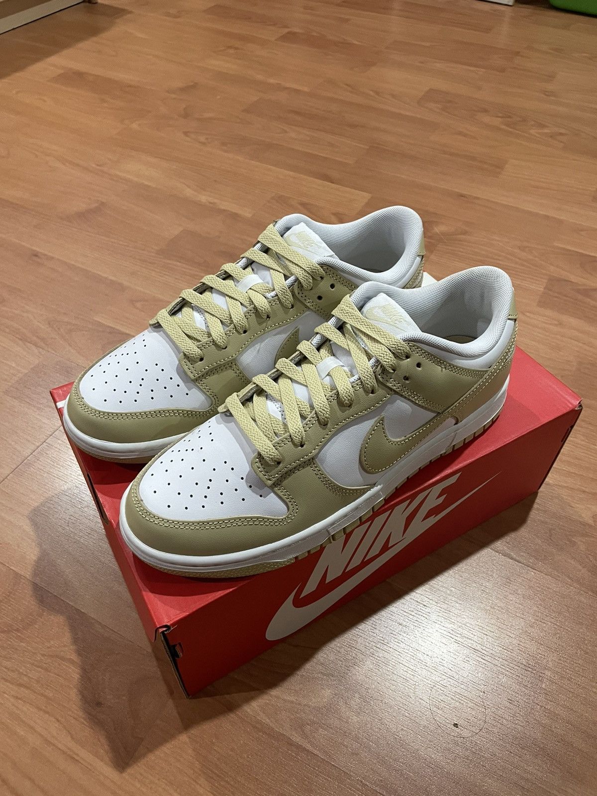 Nike NIKE DUNK LOW RETRO Size US 8.5 / EU 41-42 - 3 Thumbnail