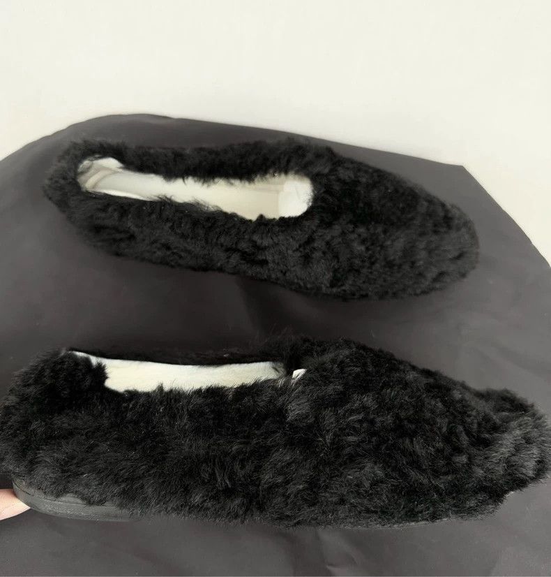 Celine Celine Fluffy SlipOn Shoes Size 35.5 Size US 6 / IT 36 - 3 Thumbnail