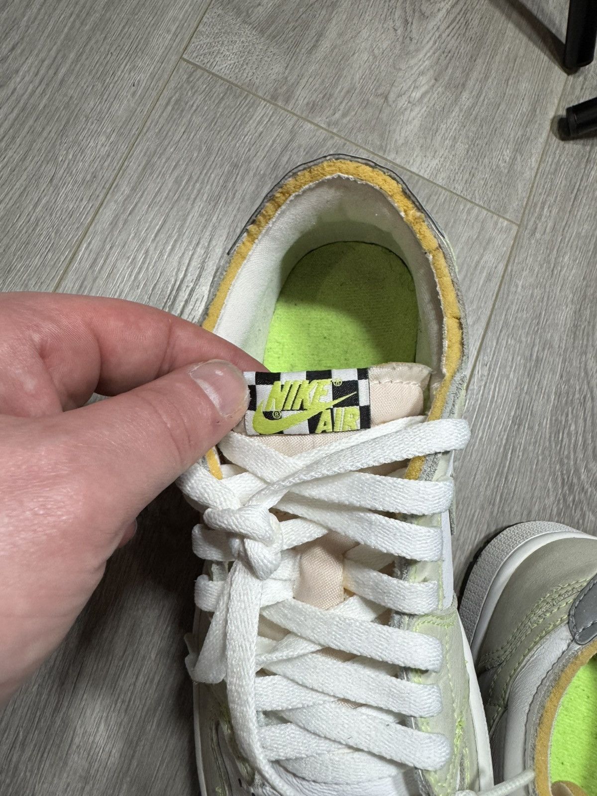 Jordan Brand × Nike Nike Air Jordan 1 Retro Low White Ghost Green Black Grey Size US 8 / EU 41 - 4 Thumbnail