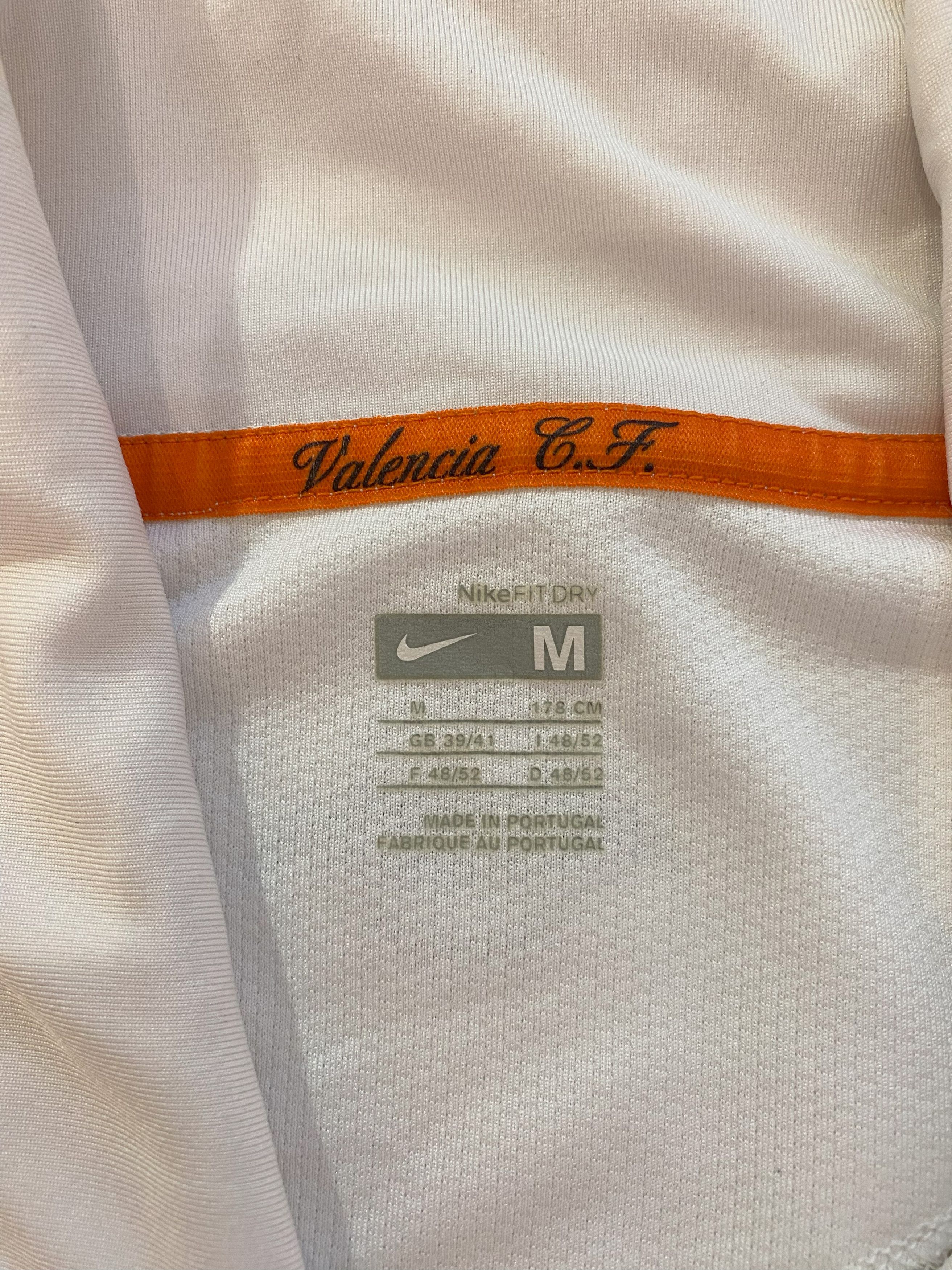 Nike Joaquin Valencia Cf Spain 2006/07 Home Jersey M Nike Size US M / EU 48-50 / 2 - 10 Thumbnail