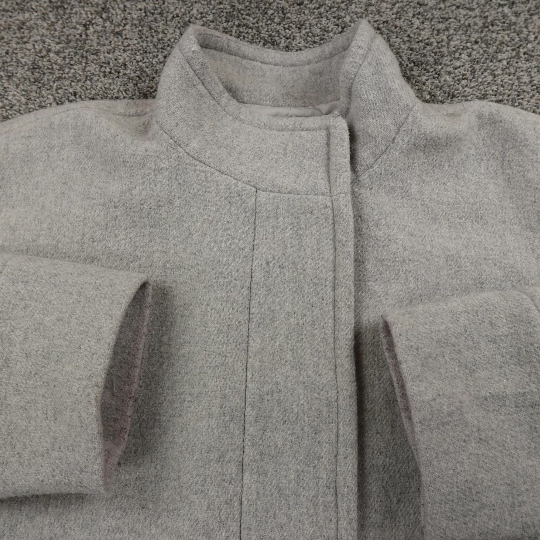 J.Crew **J Crew Women's Mid-Length Wool Blend Coat 22 Gray Full Zip Lined** User: J Crew Women's Mid-Length Wool Blend Coat 22 Gray Full Zip Lined Size 3XL / US 20-22 - 3 Thumbnail