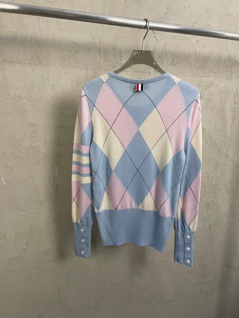 Thom Browne Thom Browne Blue and pink diamond pattern pure wool knit o Size S / US 4 / IT 40 - 2 Thumbnail