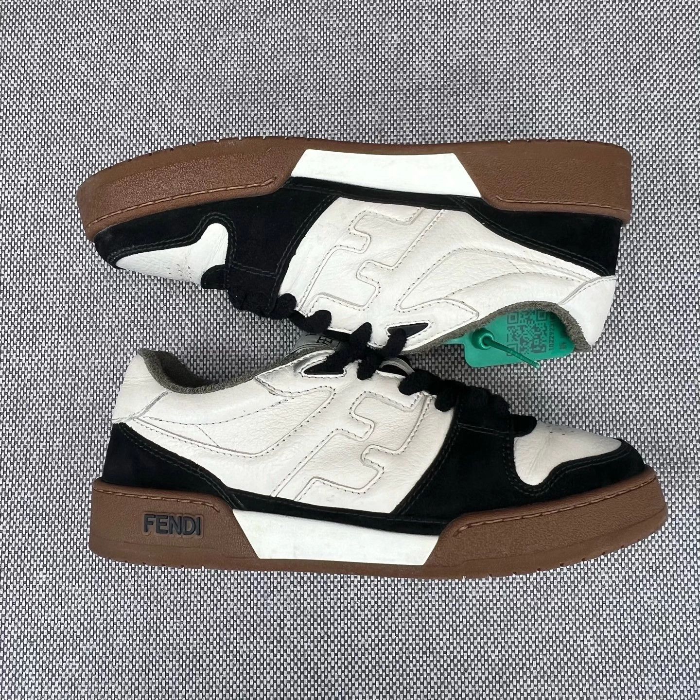 Fendi Fendi Match black white size 39 like new Size US 9 / IT 39 - 3 Thumbnail