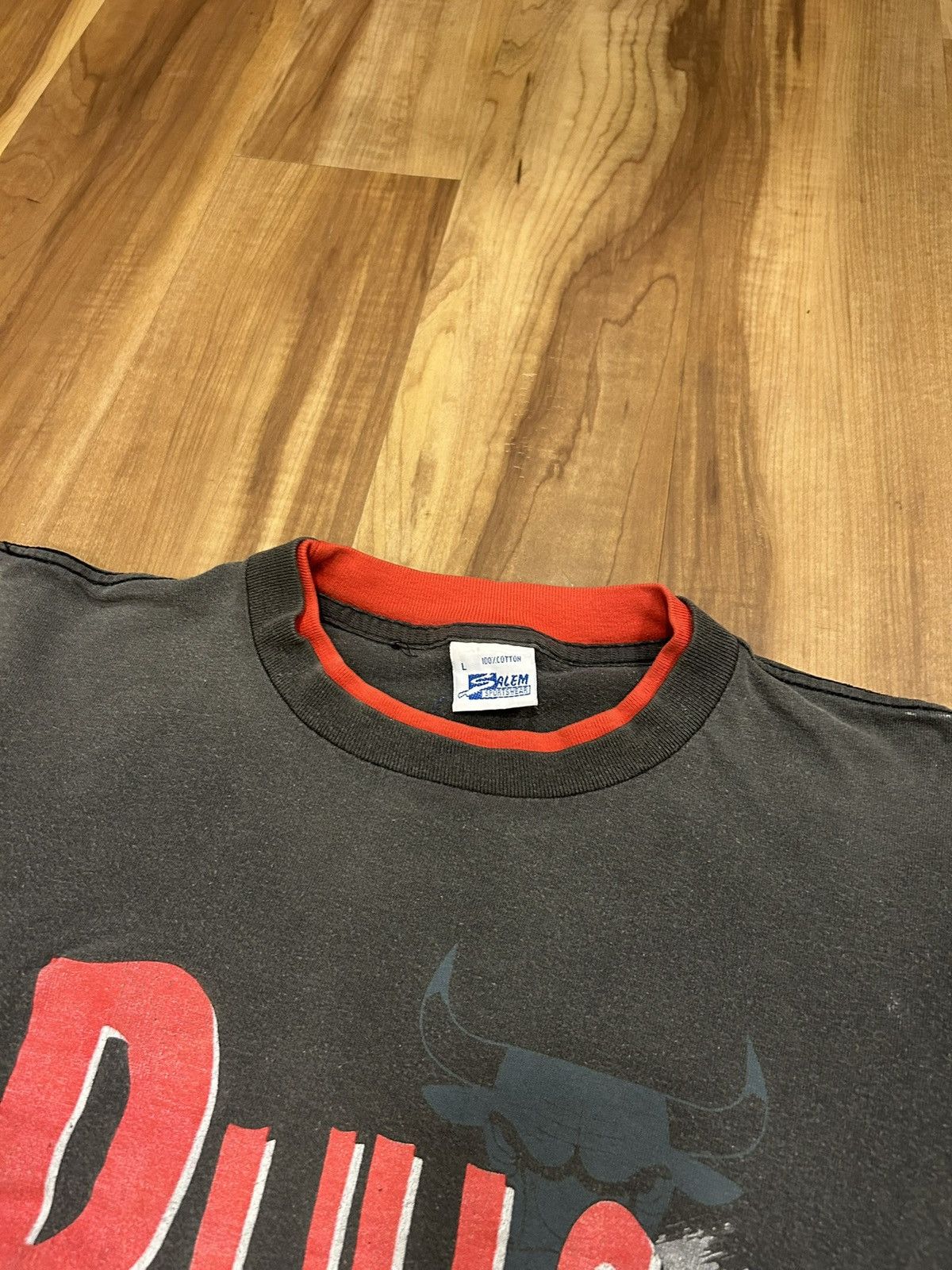 Vintage Vintage Chicago Bulls Tee Size US L / EU 52-54 / 3 - 6 Thumbnail