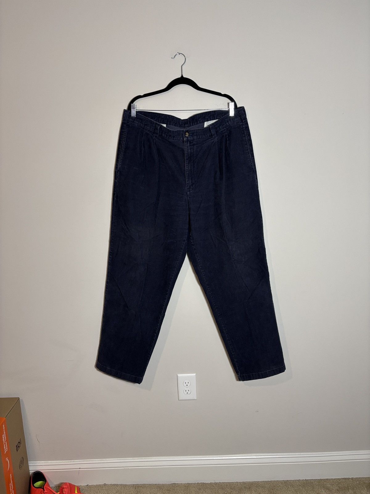 L.L. Bean LL Bean Corduroy Pants Size 40x31 Actual Size US 40 / EU 56 - 2 Thumbnail