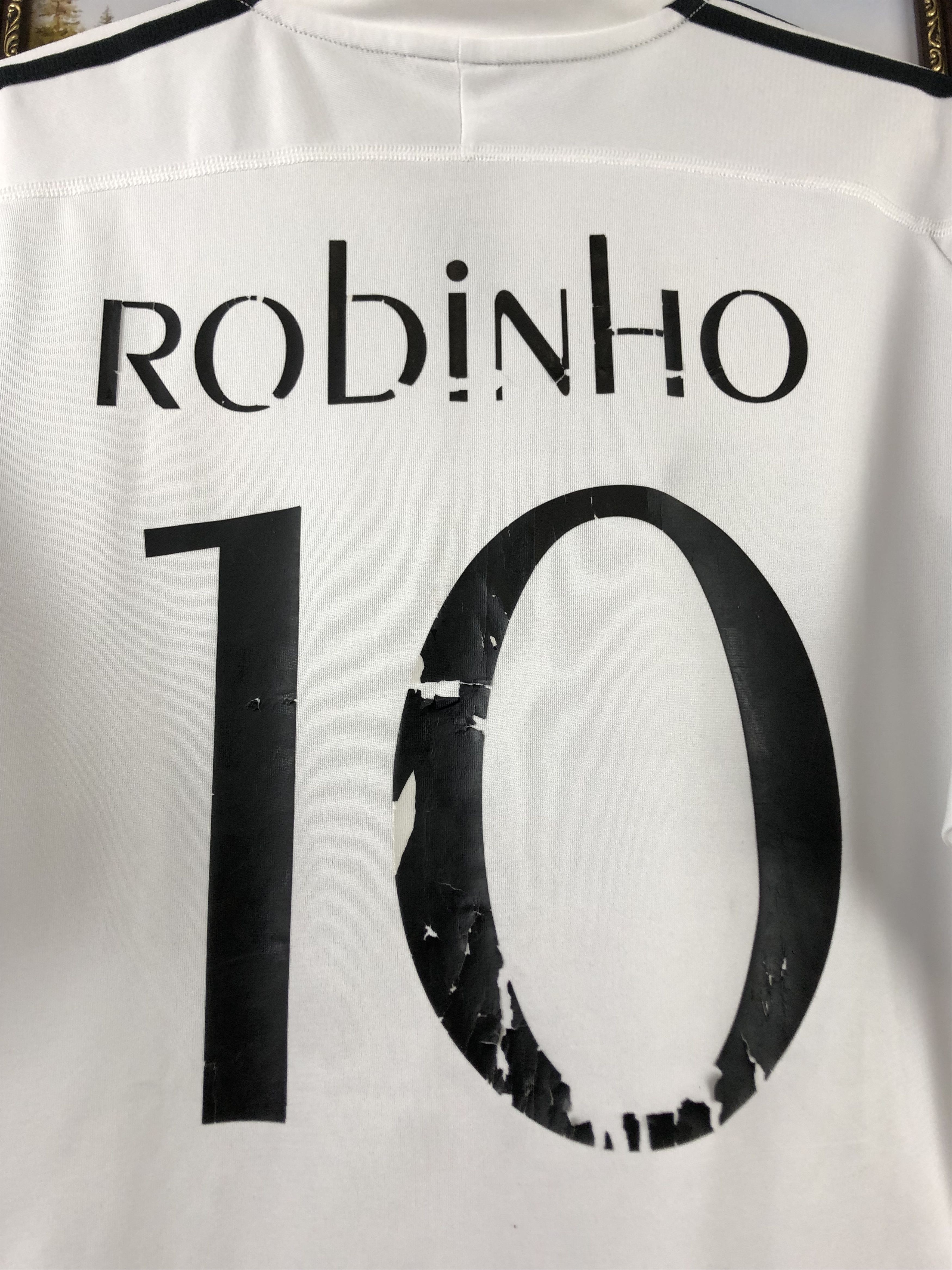 Adidas Real Madrid football shirt Soccer #10 Robinho Jersey Tee Size US XL / EU 56 / 4 - 19 Thumbnail