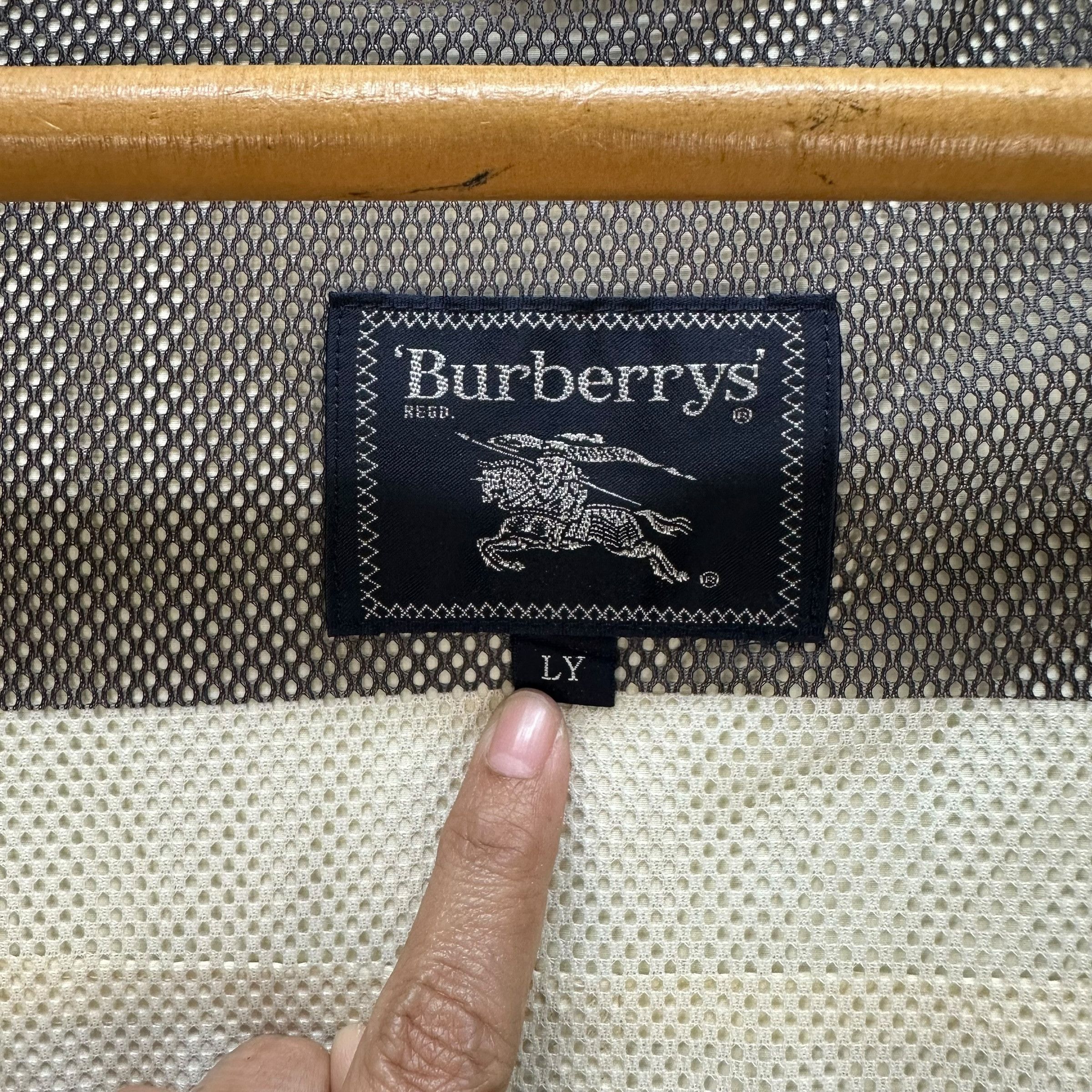 Burberry Vintage 90s Burberrys of London White Light Jacket #A31-0696 Size US L / EU 52-54 / 3 - 10 Thumbnail