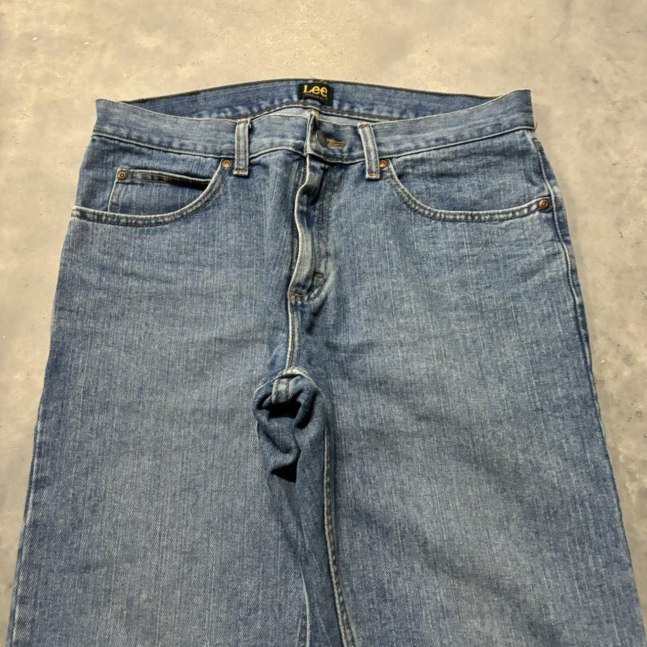 Japanese Brand × Vintage Crazy Vintage Y2K/2000s Grunge Medium Wash Essential Denim Jeans! Size US 33 - 5 Thumbnail