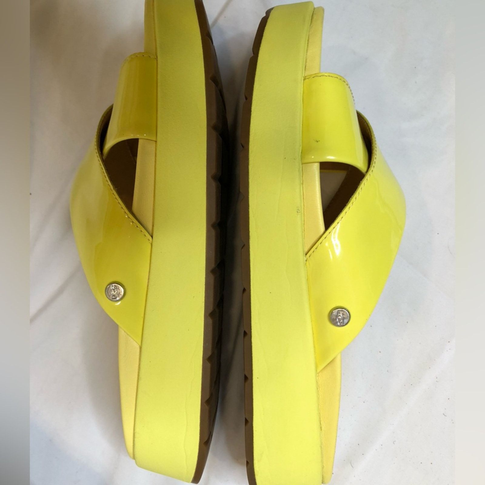 Ugg UGG Emily Patented Leather Yellow Platform Sandal— Size 6 Size US 6 / IT 36 - 9 Thumbnail