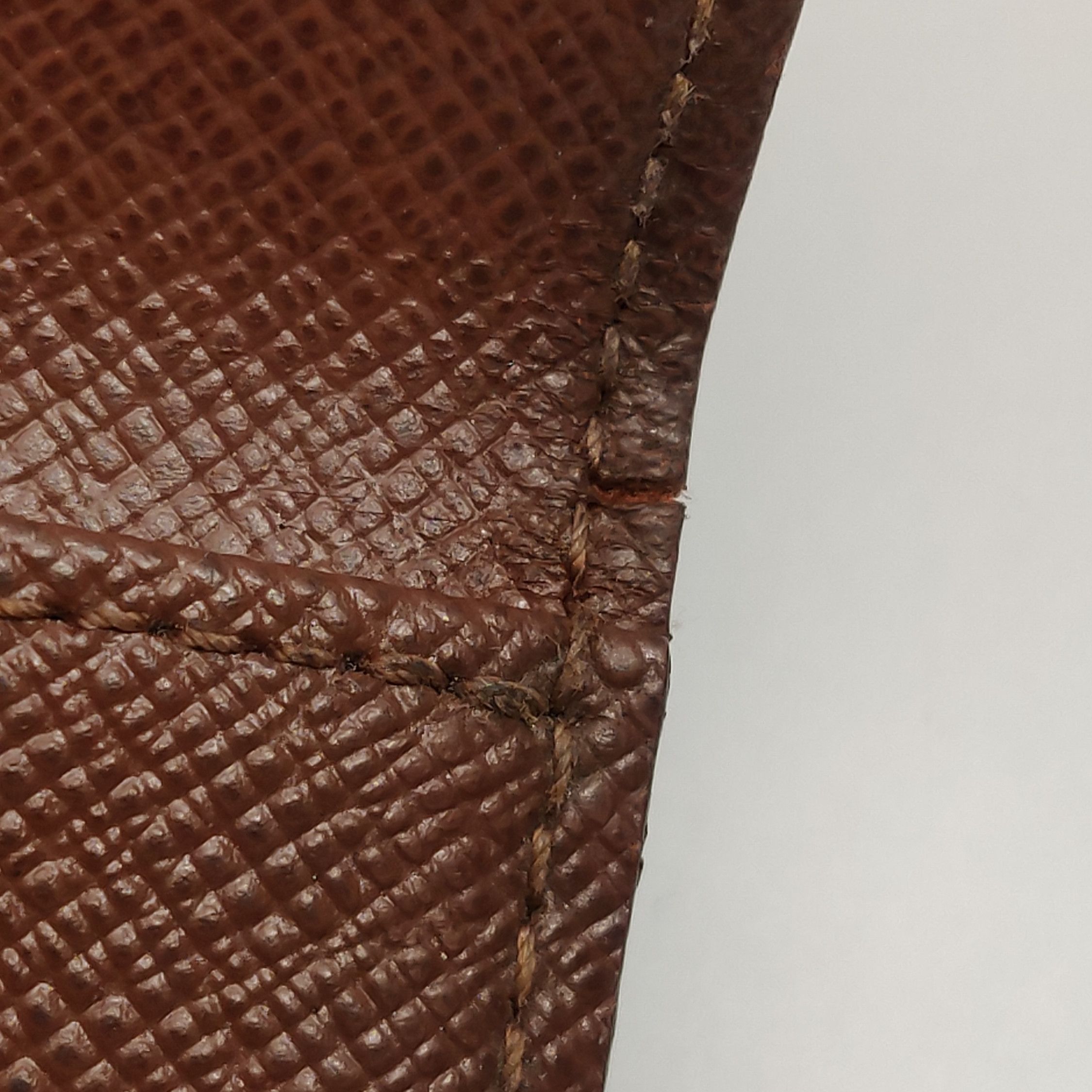 Louis Vuitton Louis Vuitton (LV) Monogram print snap key bag -y2506 Size ONE SIZE - 3 Thumbnail