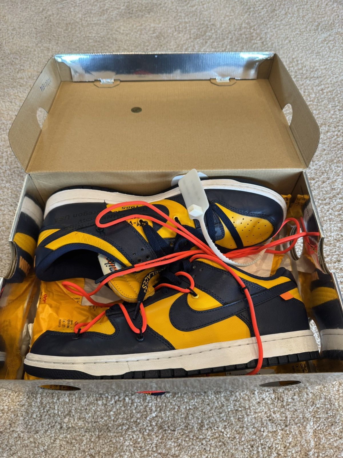 Nike × Off-White Off White Dunk “University Gold” Size US 11.5 / EU 44-45 - 5 Thumbnail