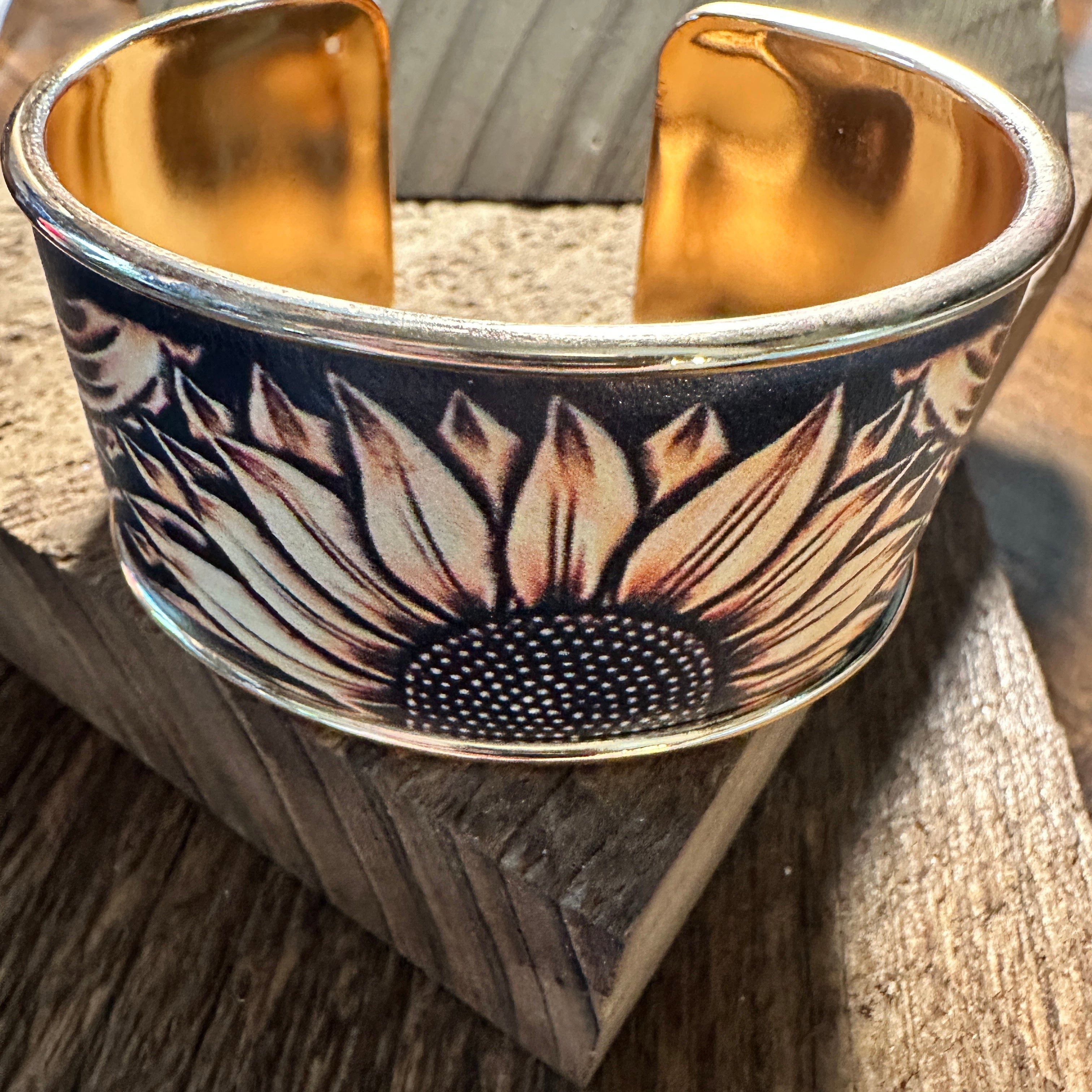 Other Boho Western Retro Sunflower Wide Cuff Bangle Bracelet, Flor Size ONE SIZE - 8 Thumbnail