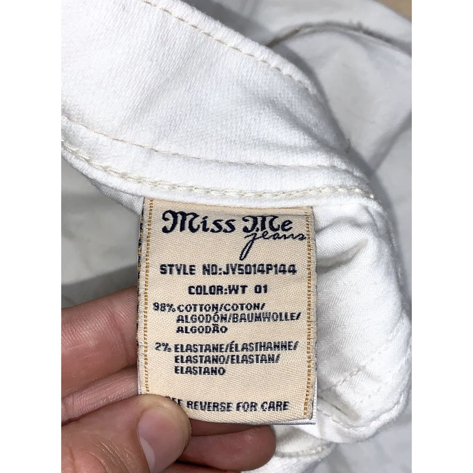 Vintage Miss Mw Signature Cuffed Capri Jeans Womens 31 White Inseam 23" Regular 31 Miss Mw Signature Cuffed Jeans White 31 Womens Capri JN Size 24" / US 00 / IT 34 - 5 Thumbnail