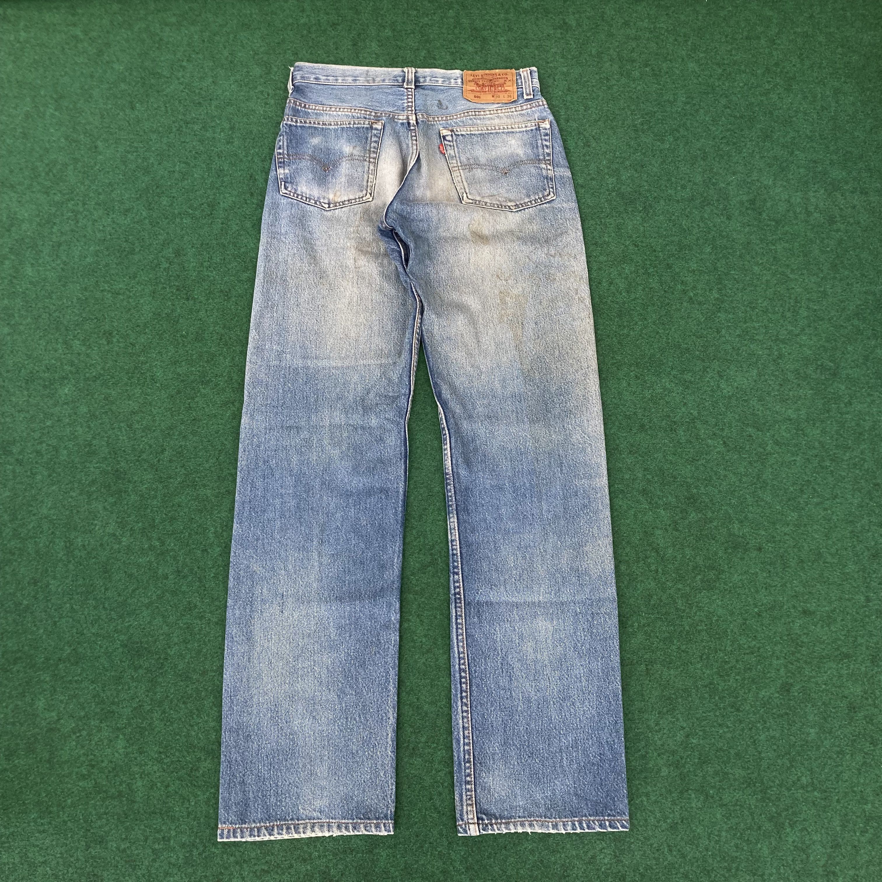 Levi's 28x31.5 Vintage Levis 501 Button Fly Blue Denim 28 Jeans Size US 28 / EU 44 - 16 Thumbnail