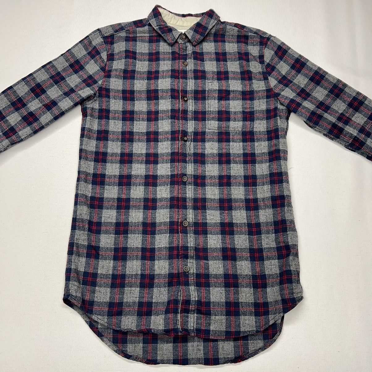 On The Byas On The Byas Flannel Shirt Grey Button Up Plaid Longer Length Size US M / EU 48-50 / 2 - 2 Thumbnail