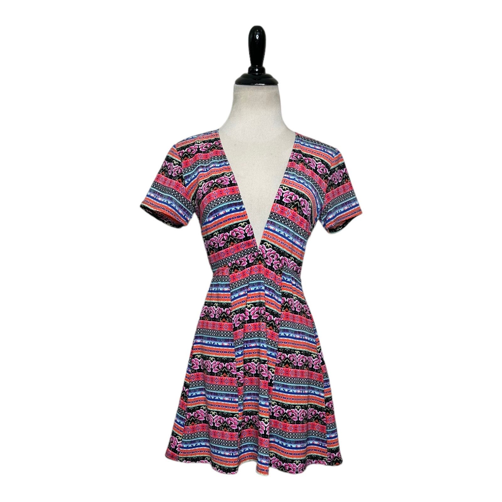 Show Me Your MuMu Show Me Your Mumu Ibiza Stripe Saucy Mini Dress M Size M / US 6-8 / IT 42-44 - 1 Thumbnail