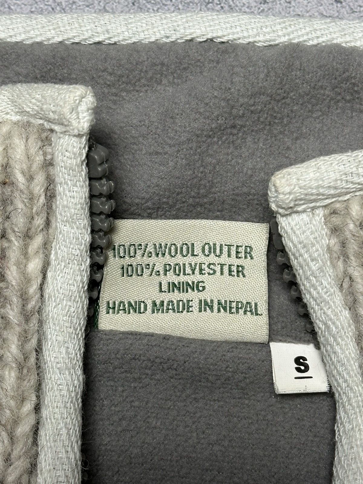 Handmade Pachamama Handknit Wool Nepal Zip Vest Sweater Size US S / EU 44-46 / 1 - 7 Thumbnail