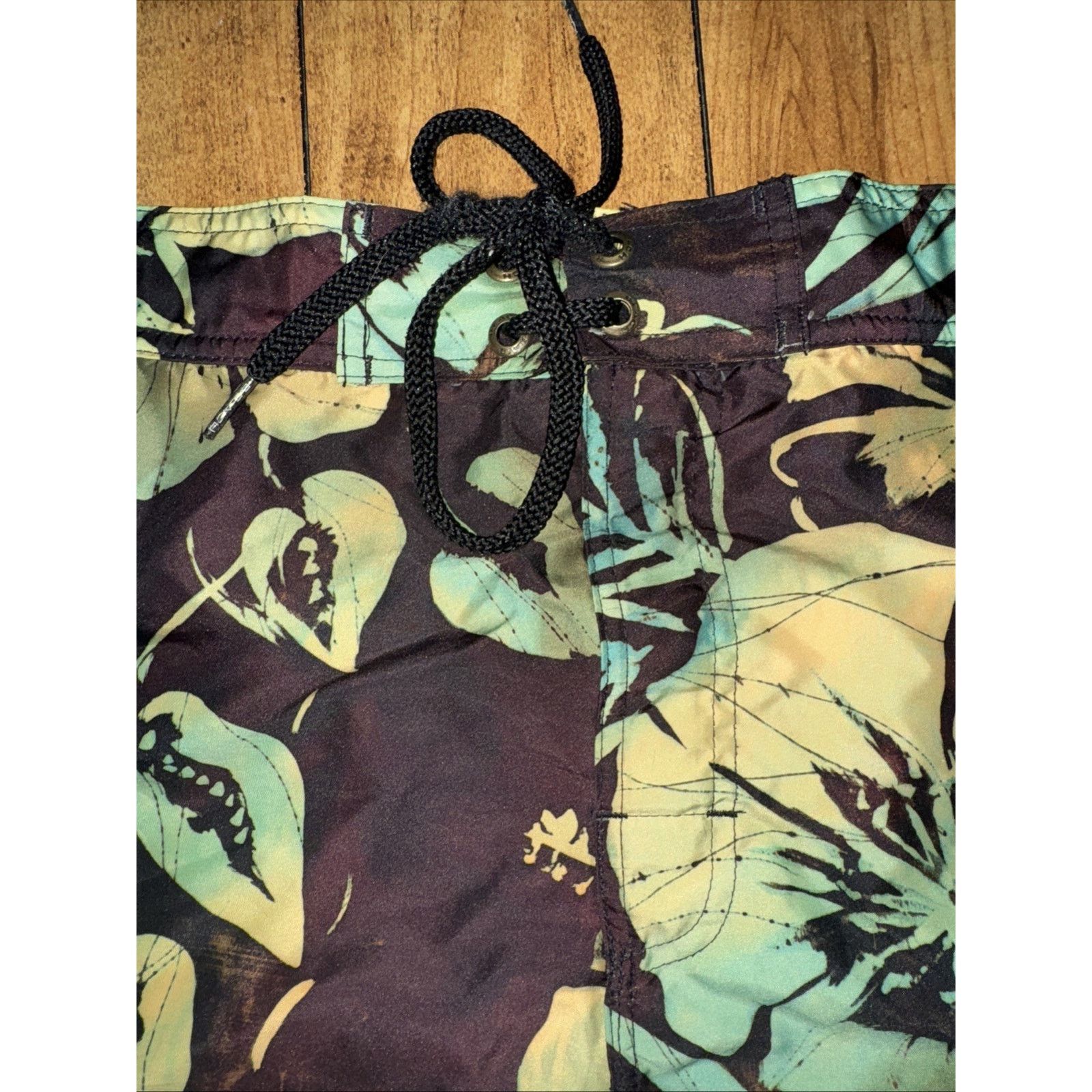 Vacation Beach Rays Swim Trunks Hawaiian Floral Print Brown Size 34 Size US 34 / EU 50 - 2 Thumbnail